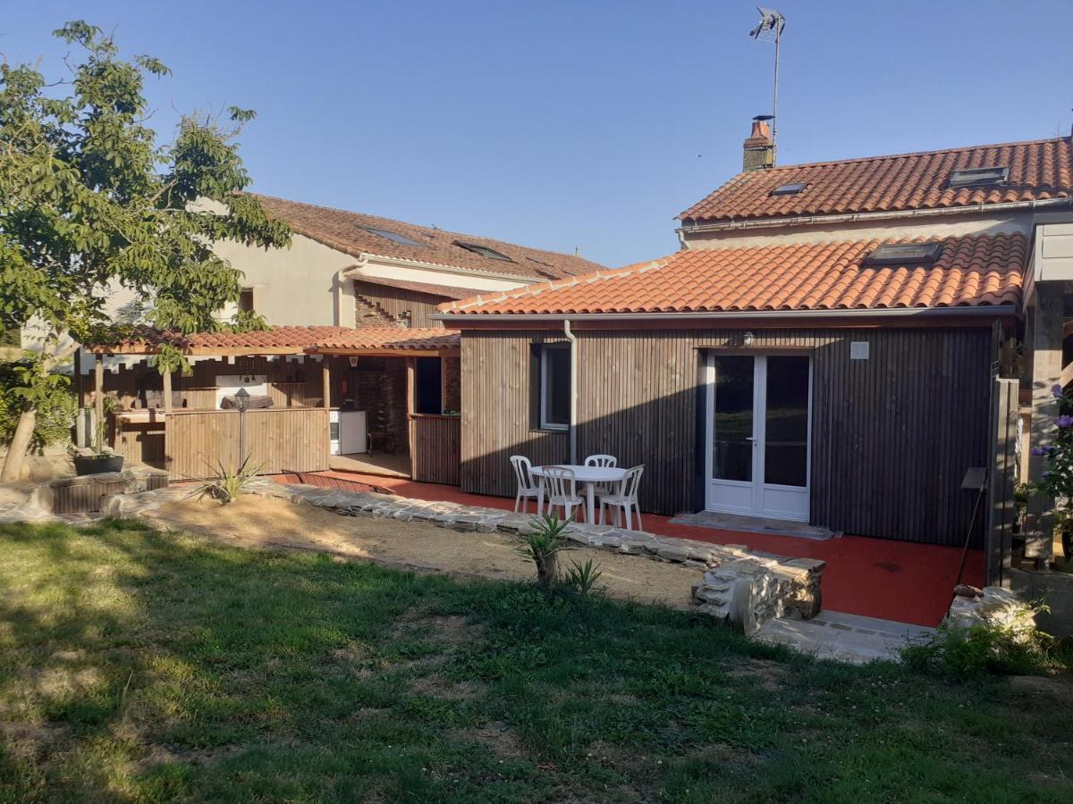 La Fenetre Villa Saint-Florent-des-Bois Екстериор снимка